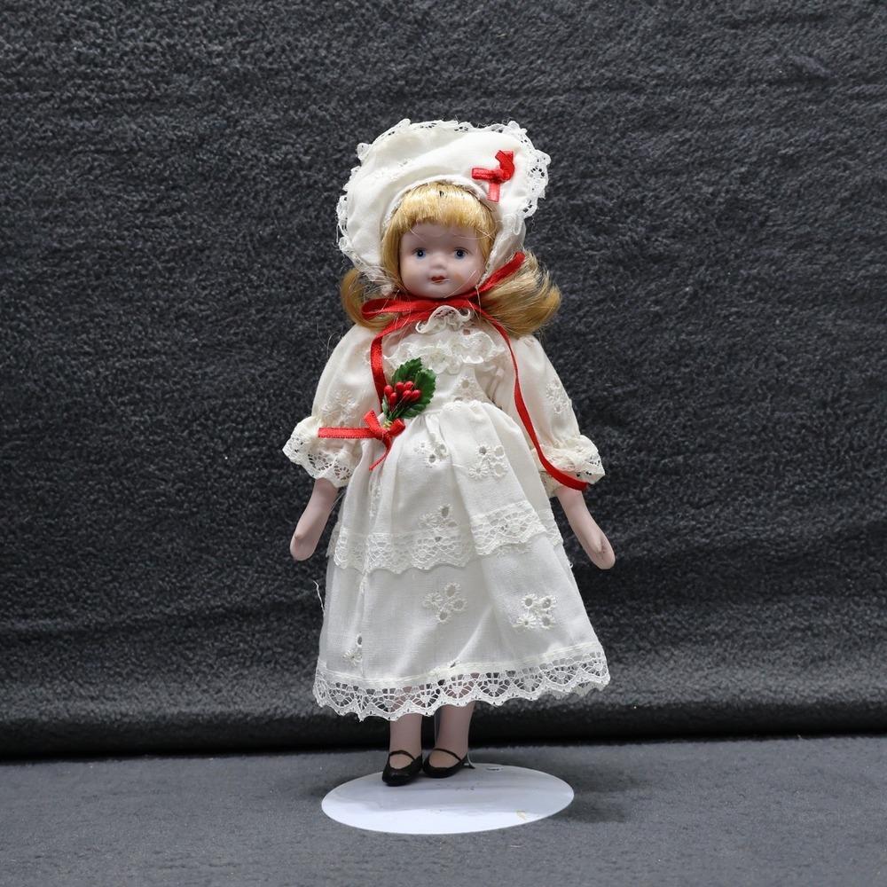 Vintage Porcelain Doll White Christmas Holly‎ Red Ribbon Bonnet Hat Collectible